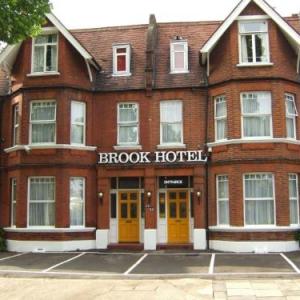 Brook Hotel 
