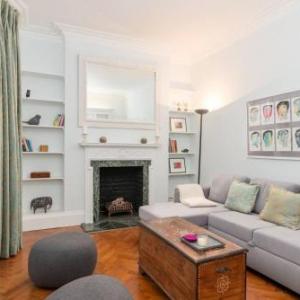 Lovely Holland Park Home by GuestReady London 