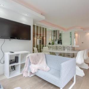 Stylish 3 Bedroom Home in Hampstead in London