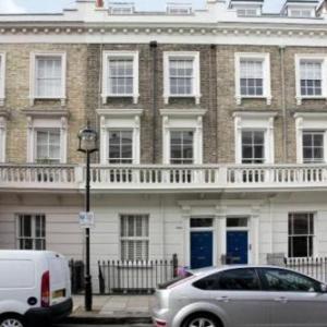 GuestReady - Elegant Period Home with Private Balcony in Central London London