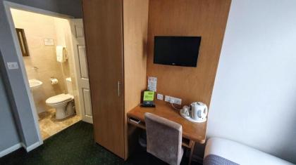 Star Hotel - image 13
