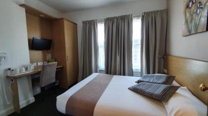 Star Hotel - image 15