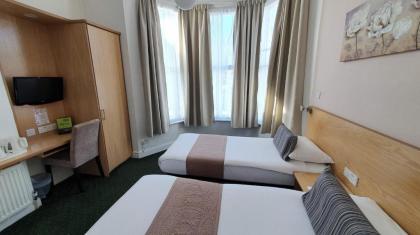 Star Hotel - image 17