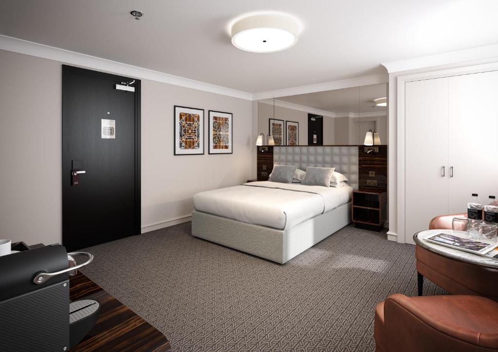 Strand Palace Hotel - image 6