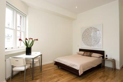 St James House Serviced Apartments - image 1