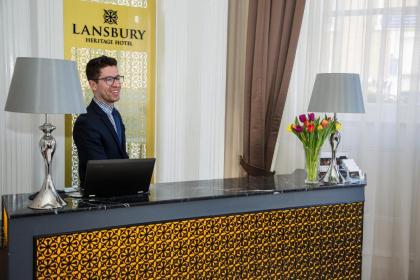 Lansbury Heritage Hotel - image 11