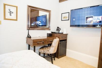 Lansbury Heritage Hotel - image 13