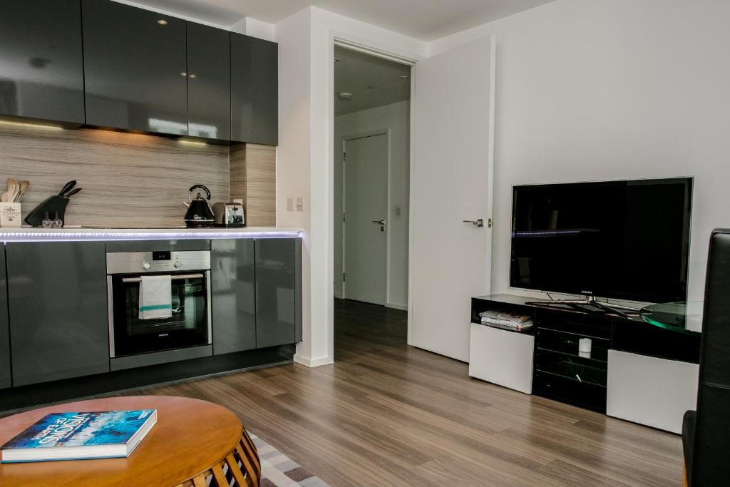 Modern 1 Bed Flat in Wandsworth - image 5