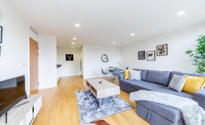 1 Bedroom Stylish Apartment near Regents Park FREE WIFI & AIRCON by City Stay Aparts London - image 17