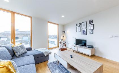 1 Bedroom Stylish Apartment near Regents Park FREE WIFI & AIRCON by City Stay Aparts London - image 18