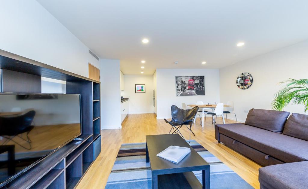 1 Bedroom Stylish Apartment near Regents Park FREE WIFI & AIRCON by City Stay Aparts London - image 5