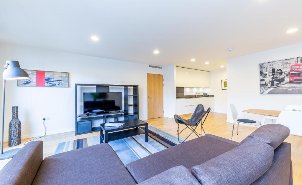 1 Bedroom Stylish Apartment near Regents Park FREE WIFI & AIRCON by City Stay Aparts London - image 7