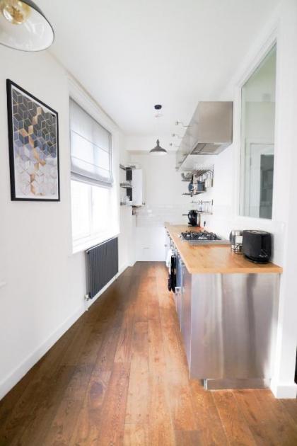 Modern 1 Bedroom Apartment in Shoreditch - image 12