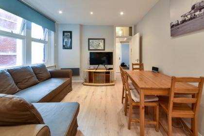 1 Bedroom Flat Near Marble Arch - image 1