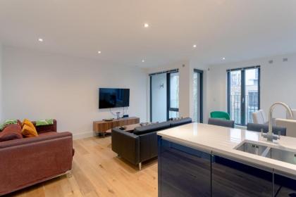 Notting Hill 2 Bedroom Apartment - image 12