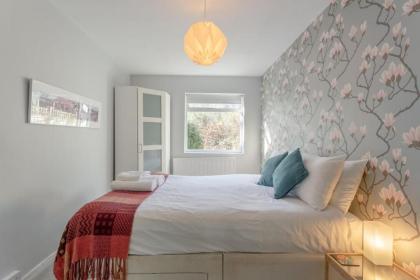 Bright 1 Bedroom Flat in Finsbury Park - image 11