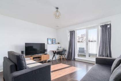 Trendy 1BR Home in Islington with Balcony! - image 19