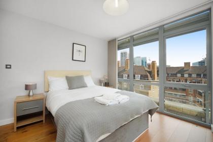 2 Bed Executive Penthouse near Liverpool Street FREE WIFI by City Stay London - image 8