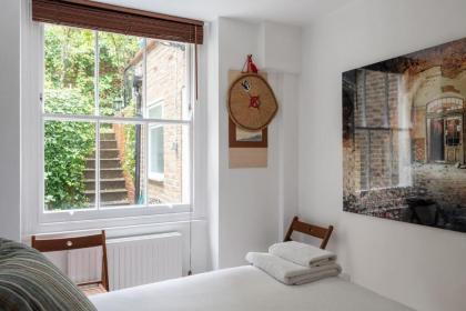 2 Bedroom Flat In The Heart Of London by GuestReady - image 20
