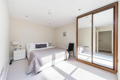 Modern 1 Bedroom Flat in Holborn - image 9