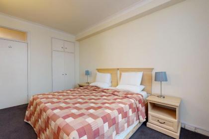 Hertford Court - image 12