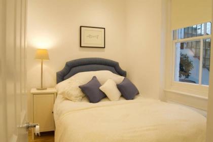 Classic 1 Bedroom Flat Sleeping 4 Charming Fulham - image 10
