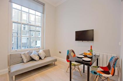 Modern 1 bed flat in Kensington (Flat 6) 