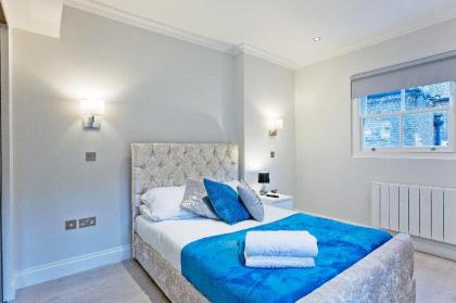 Modern 1 bed flat in Kensington (Flat 8) 