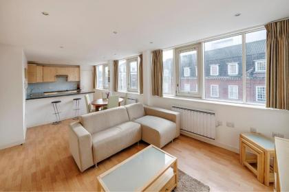 Aircondition 2 beds 2 baths Victoria Station London