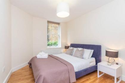 Two Bedroom Apartment in Hammersmith (201A) - image 8
