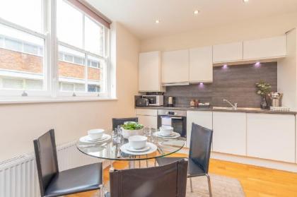 modern two Bedroom Apartment in Hammersmith   203A