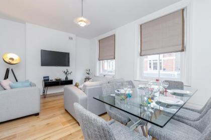Deluxe 4 Bedroom Oxford Circus Apartment With Private Terrace