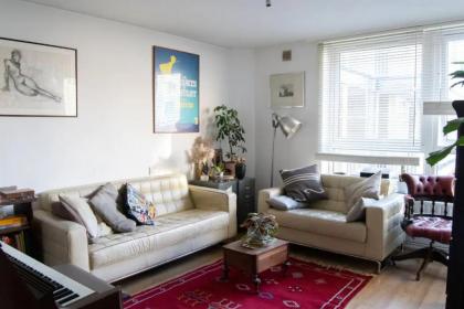 Characterful 1 Bedroom Flat Close to DLR London