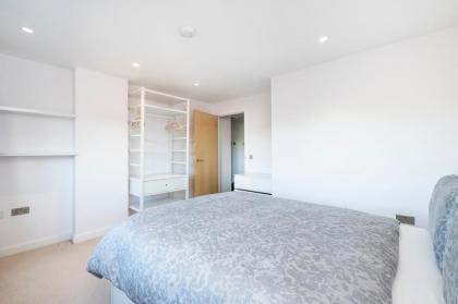 2 Bed Apartment ISLINGTON - SK - image 14