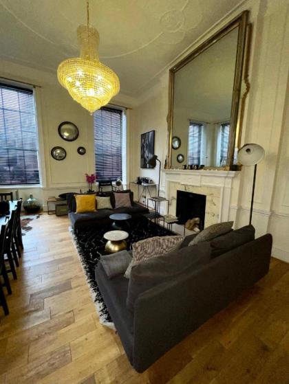 Marble Apartments Charing Cross Deluxe  in London
