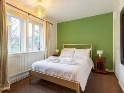 Pass the Keys Bright 1BR flat 2 mins from Kentish Town station 