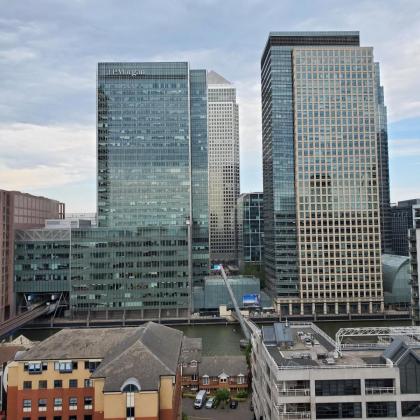 Captivating 2-Bed Apartment in Canary Wharf london