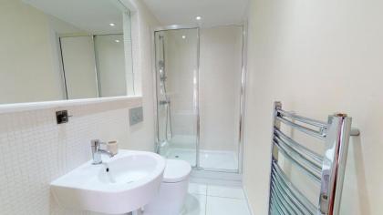 Two Bedroom Serviced Apartment in Indescon Square Canary Wharf - image 11