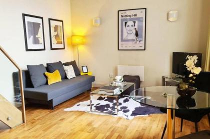 Fabulous Notting Hill Spacious Studio Apartment