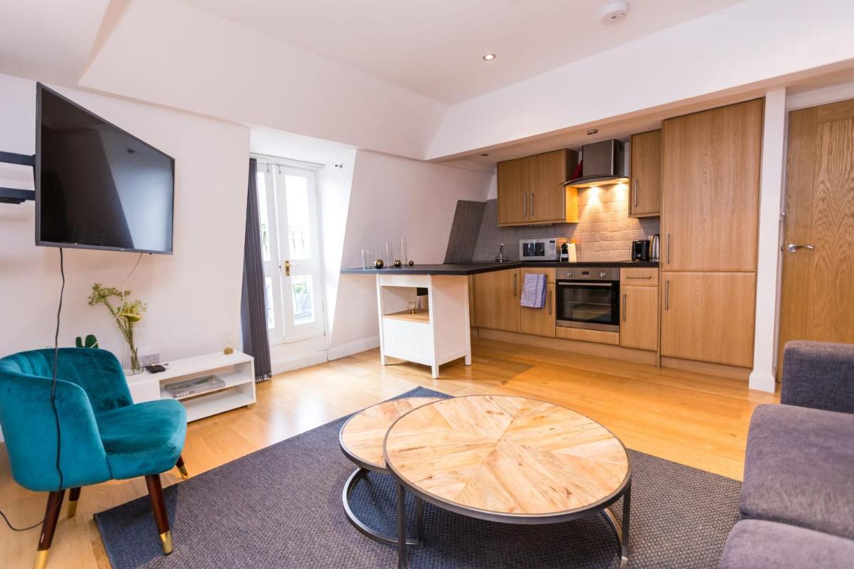 GuestReady - Modern Flat in Central London No WiFi - main image