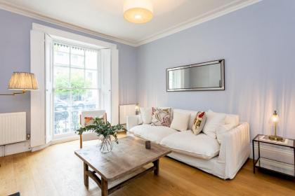 Two Bed Notting Hill Gem