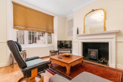 GuestReady - Classy Vibes in Notting Hill - image 5