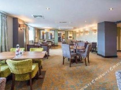 Premier Inn London Kingston Upon Thames - image 6