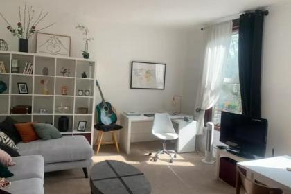 Welcoming 2BD Flat with Balcony - Maida Vale