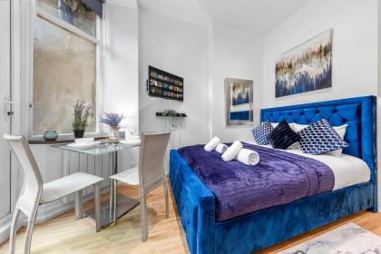 Immaculate 1-Bed Studio in London