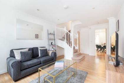 Islington & Townhouse in Barbican - City Apartment London