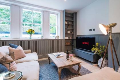 2 Bed with Garden views Hampstead