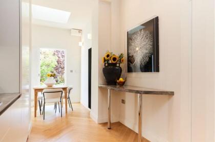 The Chelsea Wonder - Spacious 3BDR Flat with Terrace  Garden - image 12