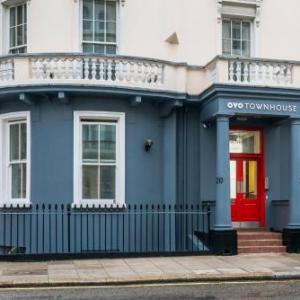 OYO Townhouse New England Victoria