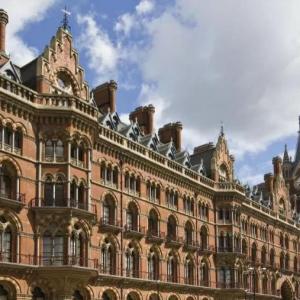the Albion House Hotel 